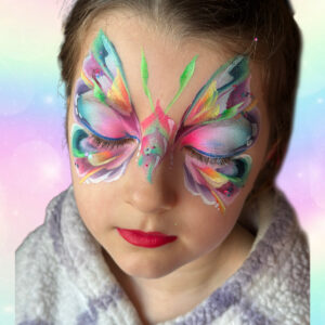 Rainbow butterfly schmink by Suzy’s Rainbow Dreams